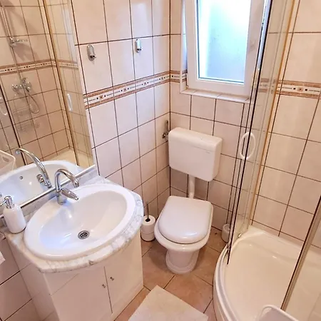 Sea-view Apartments, 2 Bedrooms, 2 Baths, 50 Meters From Beach! Апартаменты Трогир