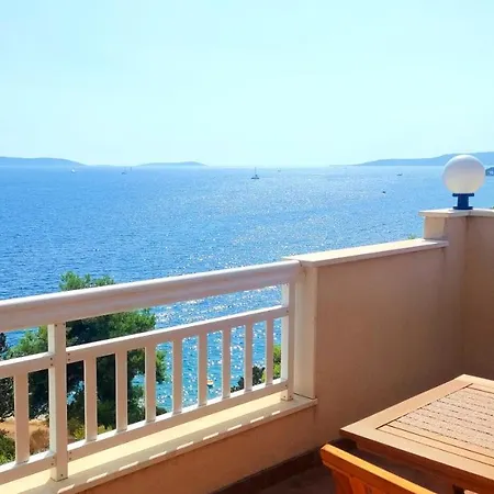 Sea-view Apartments, 2 Bedrooms, 2 Baths, 50 Meters From Beach! דירה *
