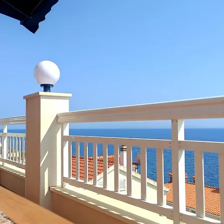 Sea-view Apartments, 2 Bedrooms, 2 Baths, 50 Meters From Beach! Апартаменти *