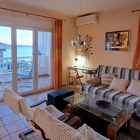 Sea-view Apartments, 2 Bedrooms, 2 Baths, 50 Meters From Beach! Apartment *